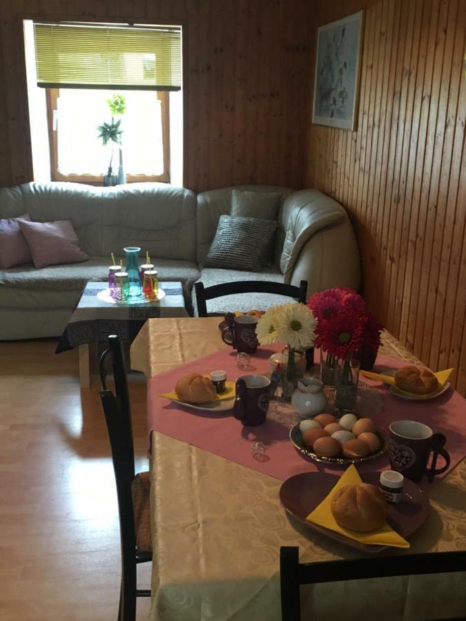 Ferienwohnung Renate Arnoldstein Bagian luar foto