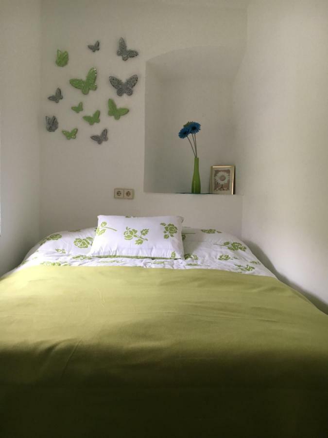 Ferienwohnung Renate Arnoldstein Bagian luar foto