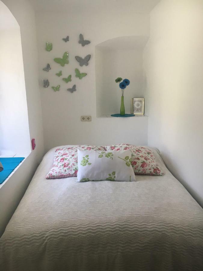 Ferienwohnung Renate Arnoldstein Bagian luar foto